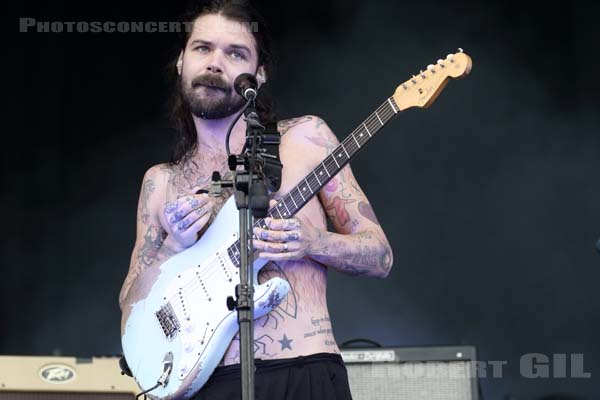 BIFFY CLYRO - 2016-06-11 - PARIS - Hippodrome de Longchamp - Main Stage - Simon Alexander Neil